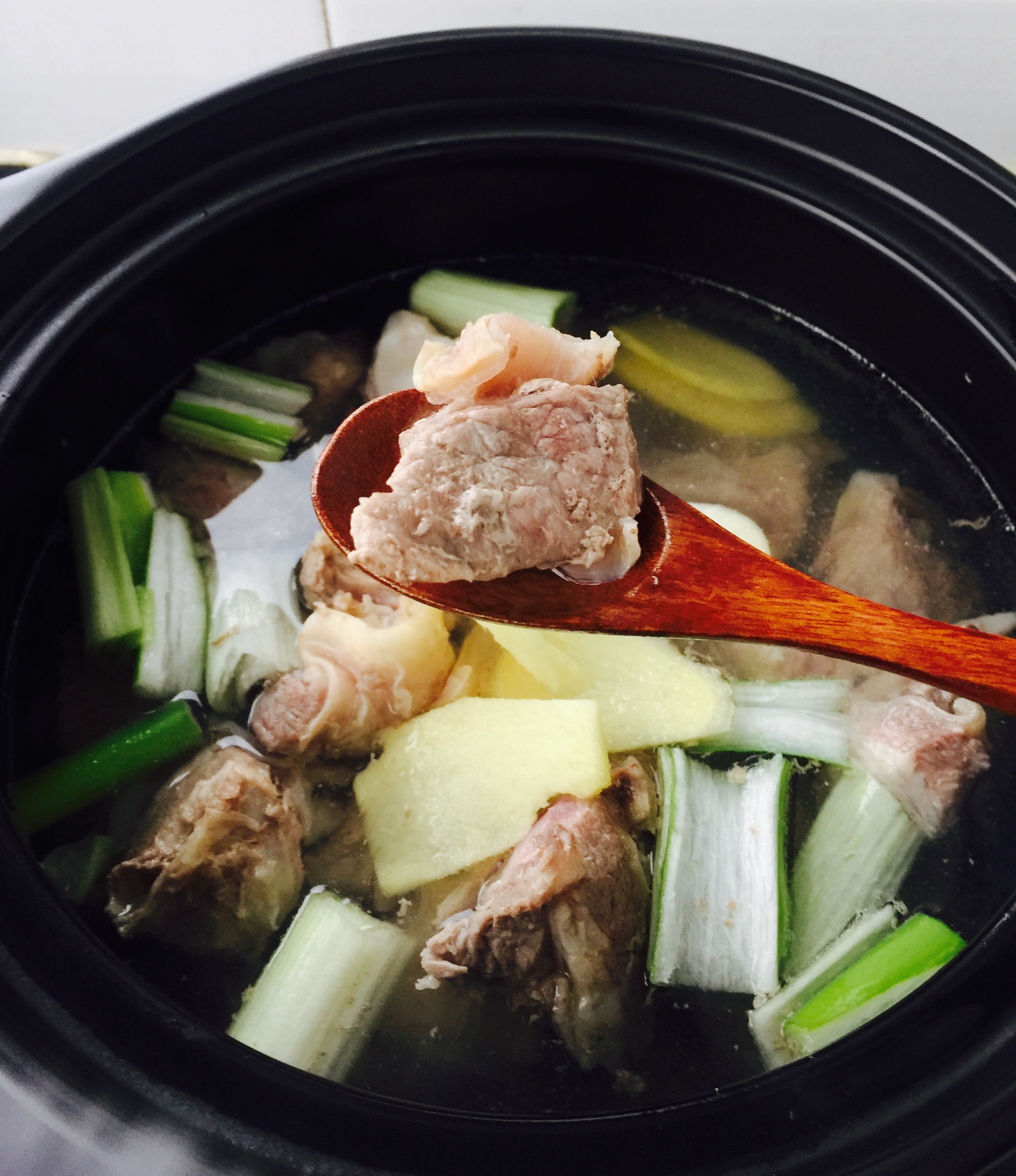 儿童营养汤食谱_儿童煲什么汤最营养_儿童简单营养汤食谱