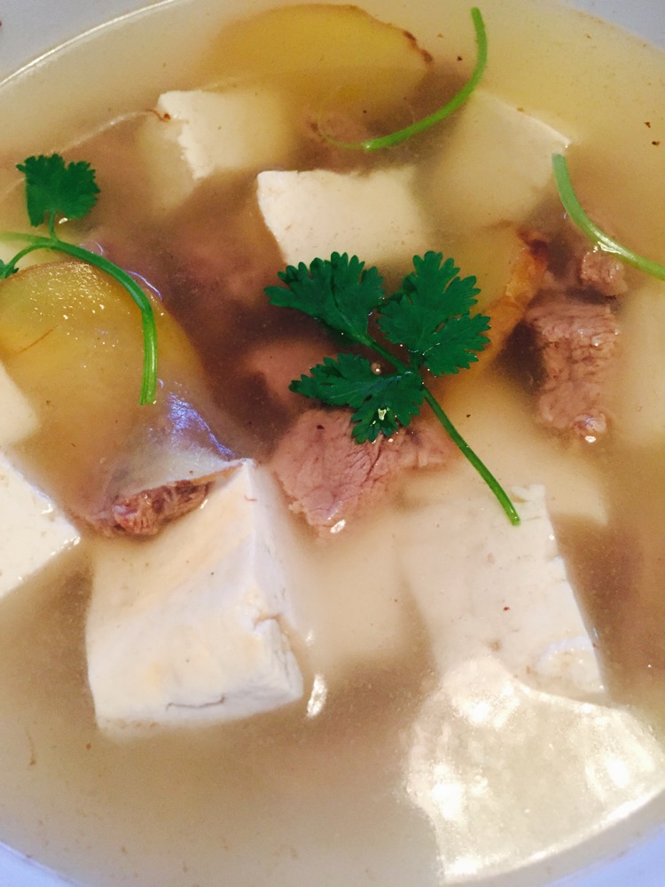 儿童营养汤食谱_儿童煲什么汤最营养_儿童简单营养汤食谱