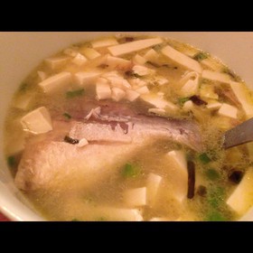 鲳鱼豆腐汤