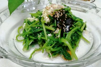 貤