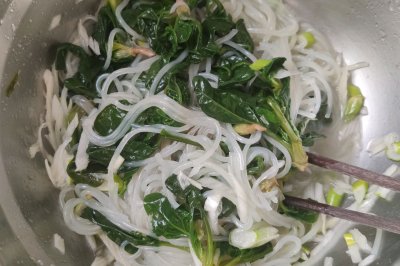 貤