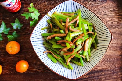 芹菜炒肉丝